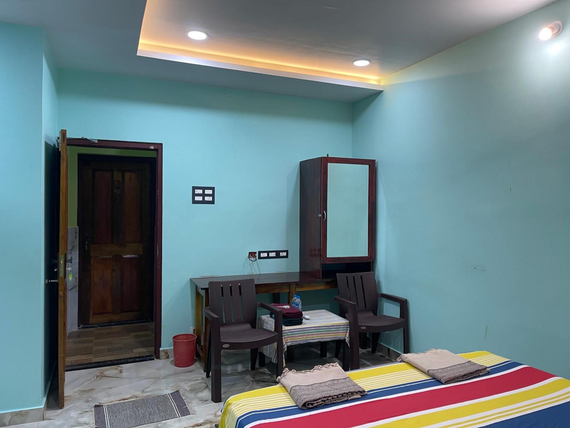 Nimmu Guest House & Restaurant Gokarna Gokarna  Exterior photo