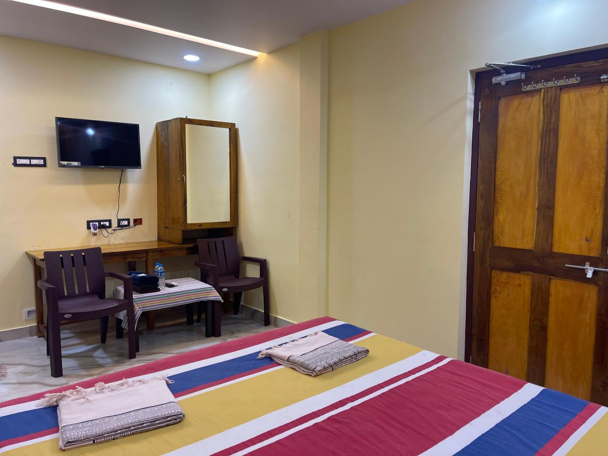 Nimmu Guest House & Restaurant Gokarna Gokarna  Exterior photo