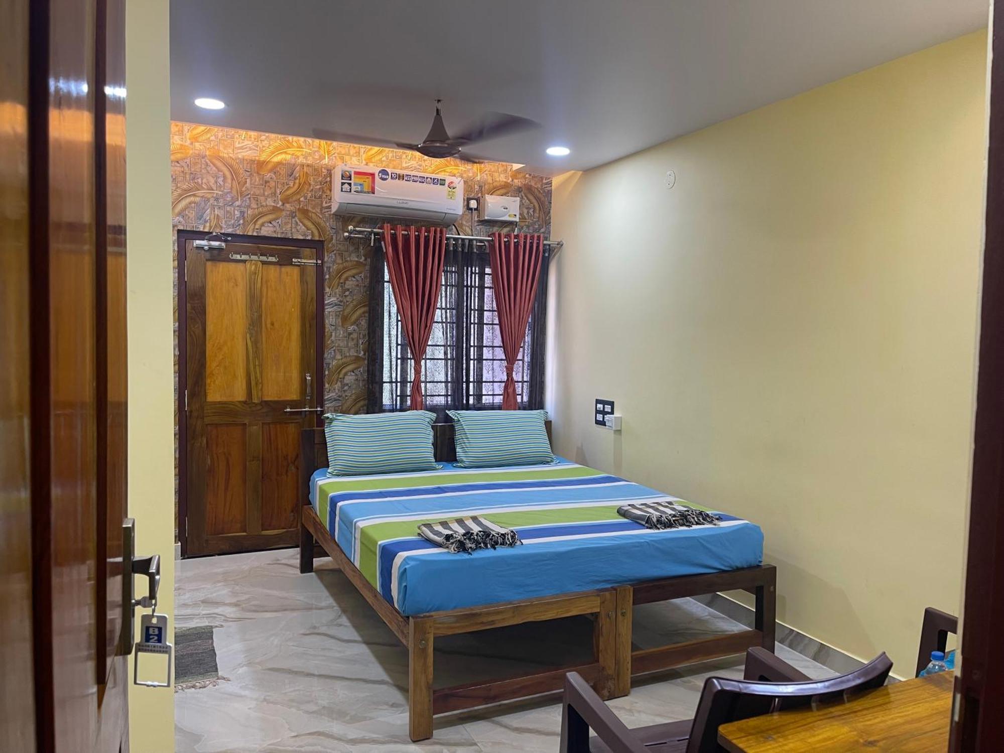 Nimmu Guest House & Restaurant Gokarna Gokarna  Exterior photo