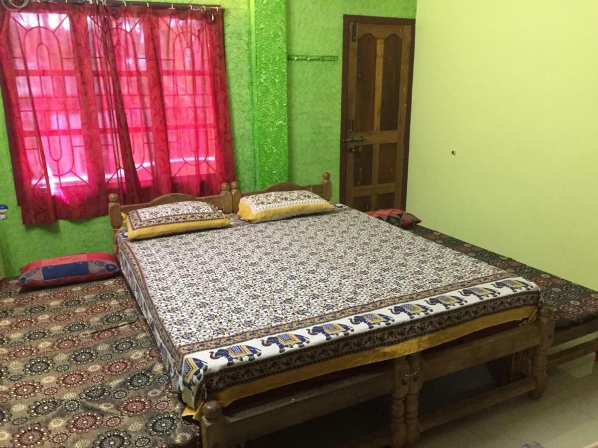 Nimmu Guest House & Restaurant Gokarna Gokarna  Exterior photo